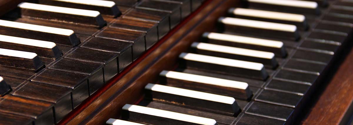 Harpsichord keys